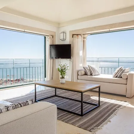 Apartment Penthouse Terrace 360º View By Lovelystay Lissabon
